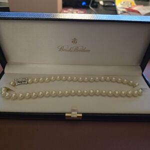 Brooks Brothers Vintage Pearl Necklace with Silver Clasp